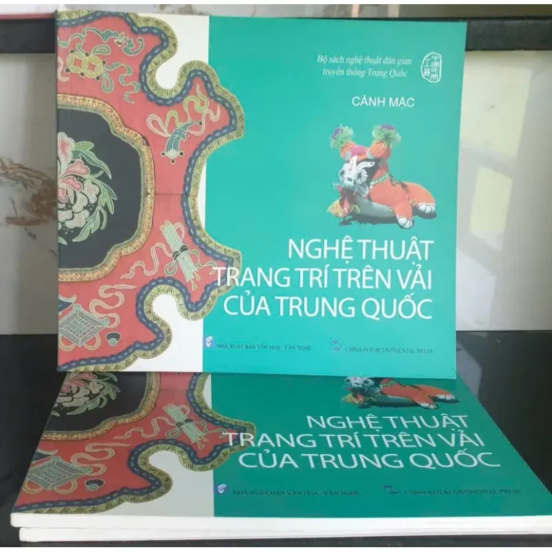 Sách Nghệ Thuật Trang Trí Trên Vải Của Trung Quốc - Cảnh Mặc 697366