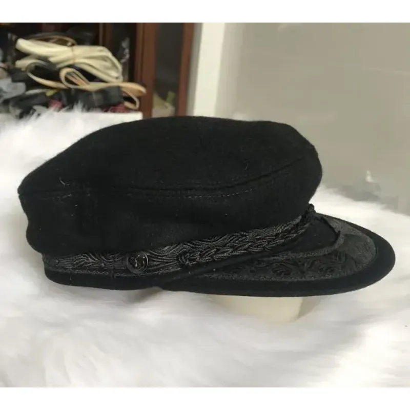 nón kết vải nỉ made in GREECE 972006