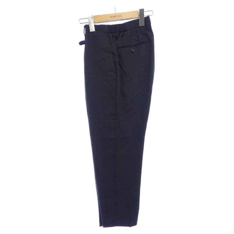 クロスクローゼット +CLOTHET Quần - Hàng hiệu Authentic 889925