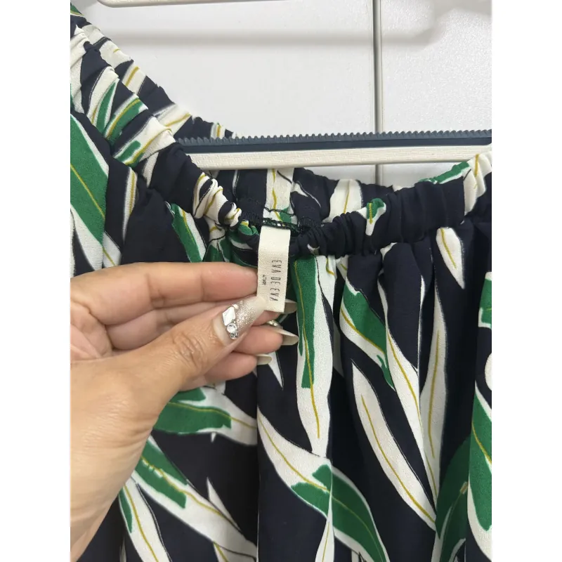 Áo voan trễ vai thời trang sz M màu xanh eva de eva đã qua sử dụng  929902