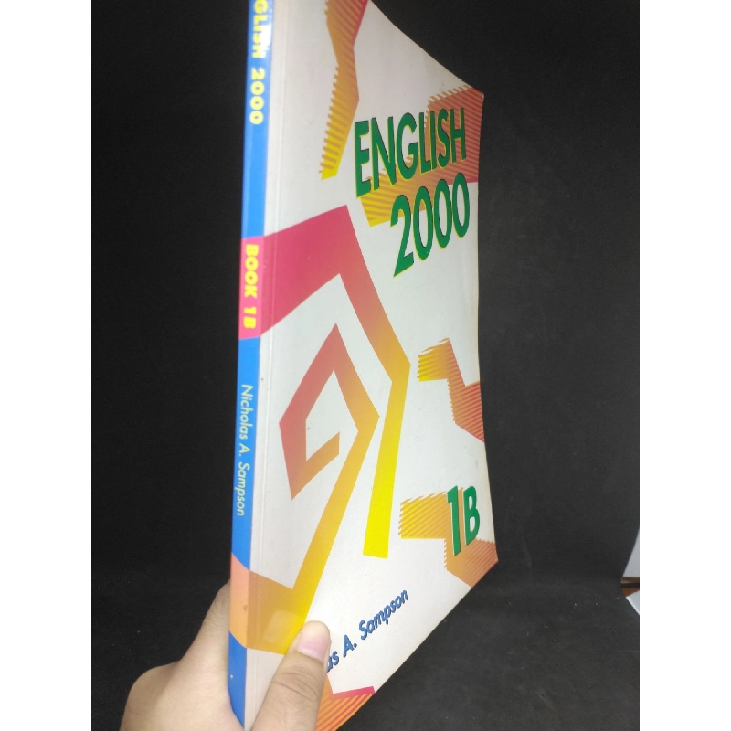 (TẶNG BOOKMARK) English 2000 mới 90% RBK1203 943848