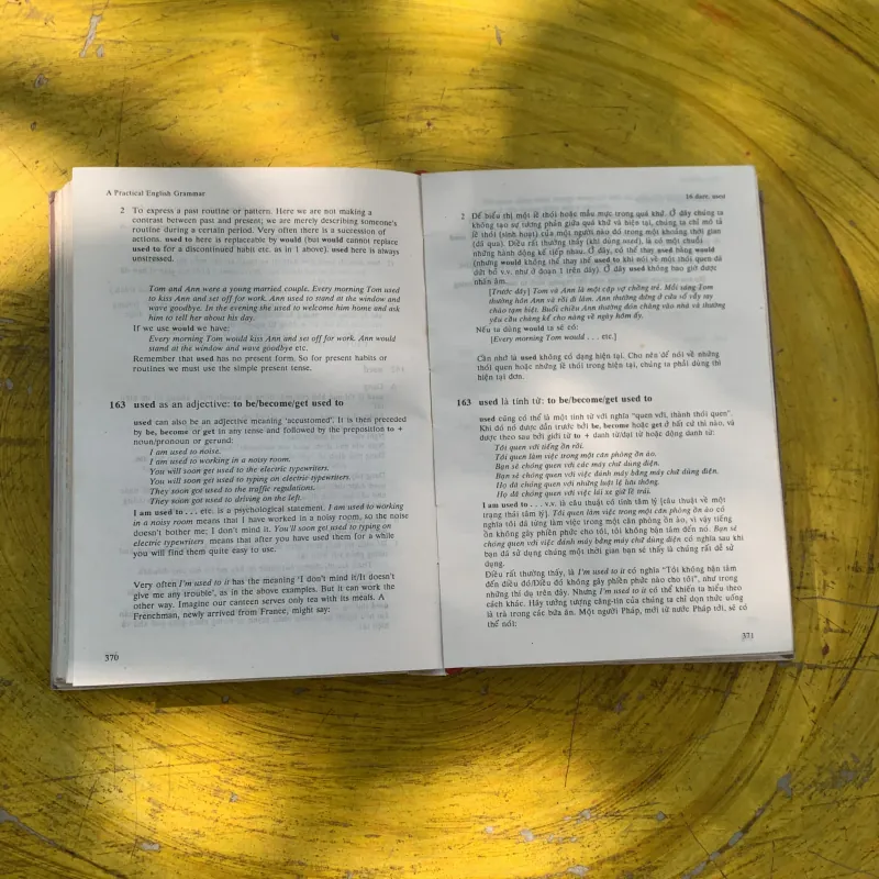 A PRACTICAL ENGLISH GRAMMAR- A.J. THOMSON & A.V. MARTINET 797288