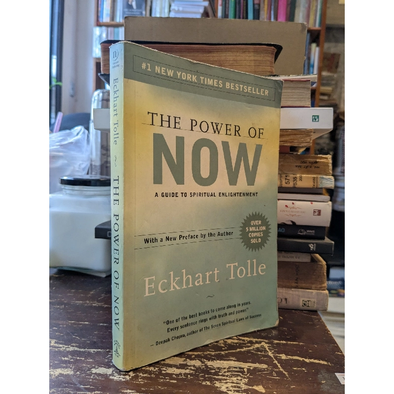 The Power of Now : A Guide to Spiritual Enlightenment - Eckhart Tolle 386979