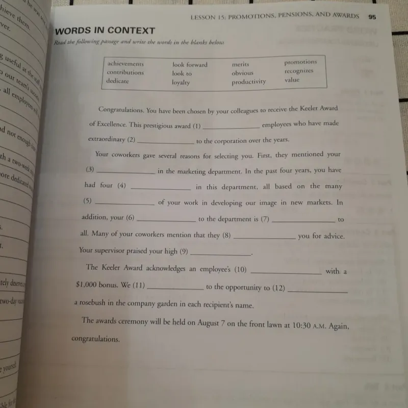 TOEIC test prepare 3-4th ed. 600 essential words. BARRON'S. Dr Lin Loughheed. Firstnews 735041