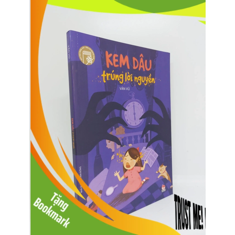 (TẶNG BOOKMARK) Kem dâu trúng Lời Nguyền mới 90% 2022 RBK.RBK1409 945845