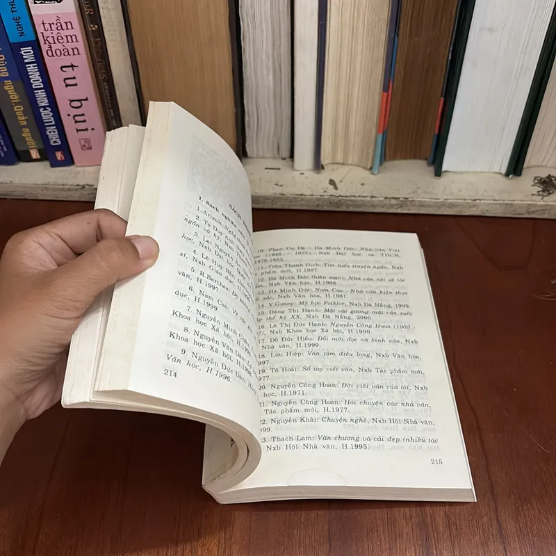 [Chữ Ký] - II Truyện Ngắn: Những Vấn Đề Lý Thuyết Và Thực Tiễn Thể Loại - Bùi Việt Thắng 592905
