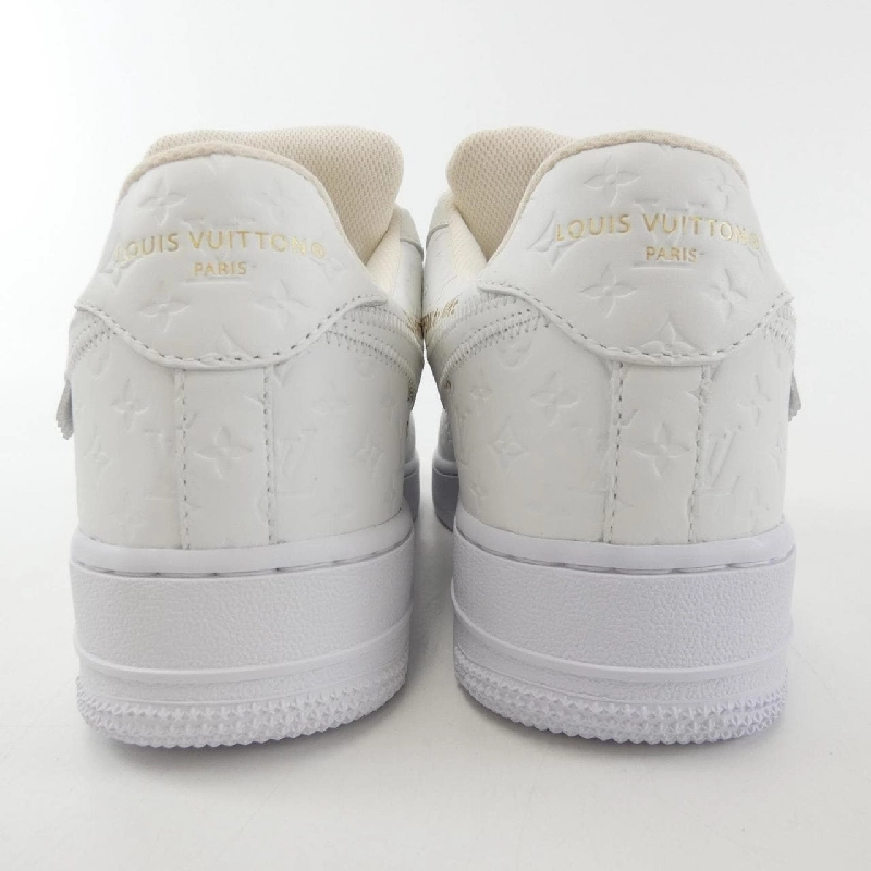 Giày sneaker LOUIS VUITTON - Hàng hiệu Authentic 907396