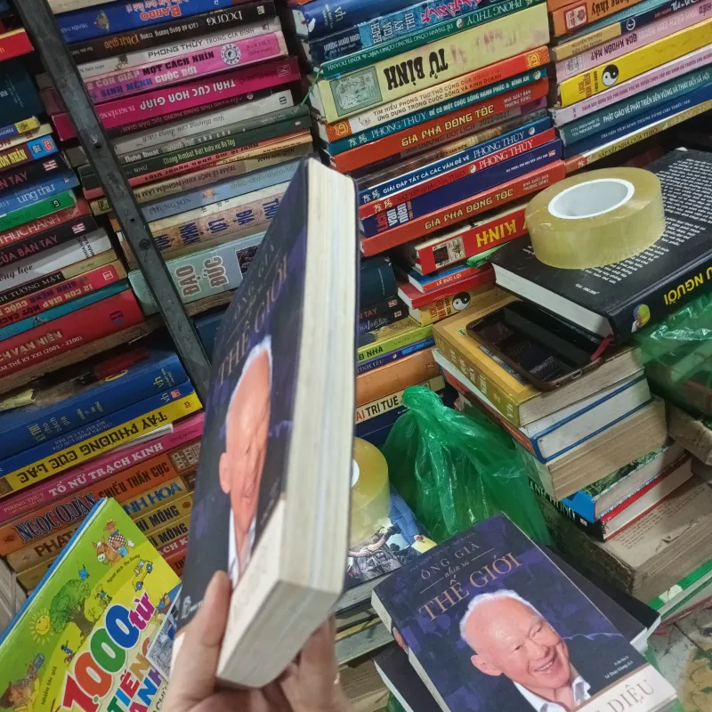 Ông Già Nhìn Ra Thế Giới - Lý Quang Diệu 1042635