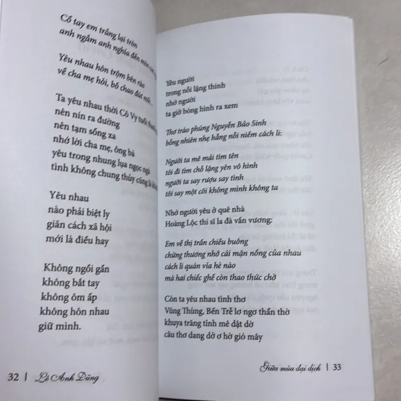 Giữa mùa đại dịch - Lê Anh Dũng (Tặng khi mua sách ở Tiệm) 783205