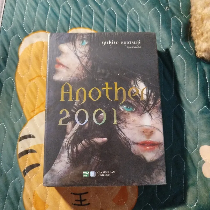Another 2001 - Yukito Ayatsuji (bản giới hạn) 970056