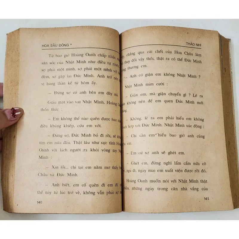 HOA SẦU ĐÔNG, tiểu thuyết lãng mạn Việt Nam của tác giả Thảo Nhi 703540