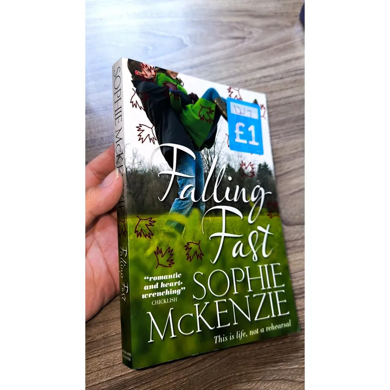 Falling Fast by Sophie McKenzie 729060