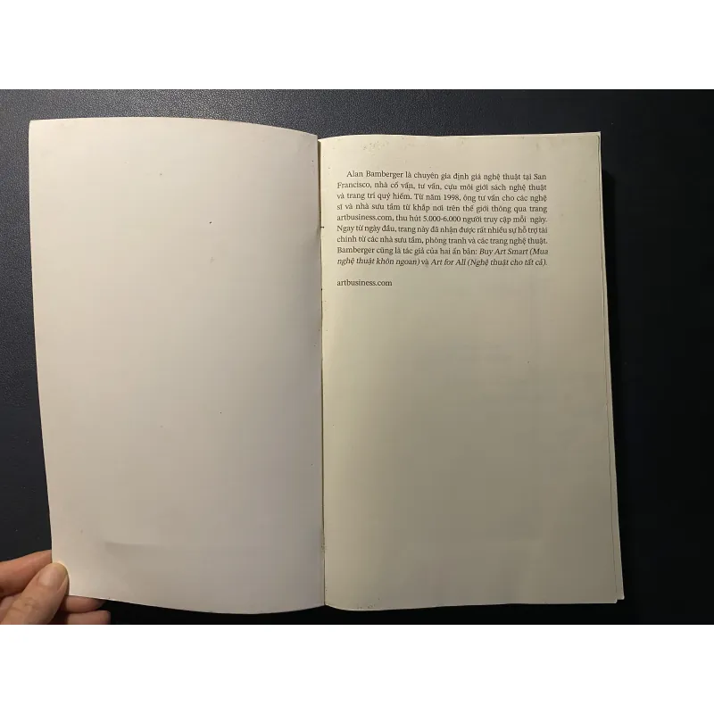 Nghệ thuật mua nghệ thuật- chữ ký dịch giả 1013587