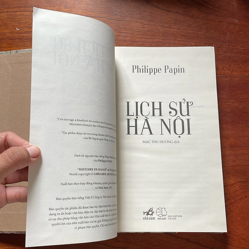 II Sách Lịch Sử: Lịch Sử Hà Nội (Bìa Cứng) - Philippe Papin - 2021 517115