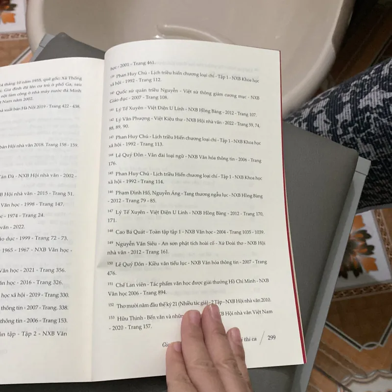 Giọt nước thầm giữa những thời đại thi ca 784535