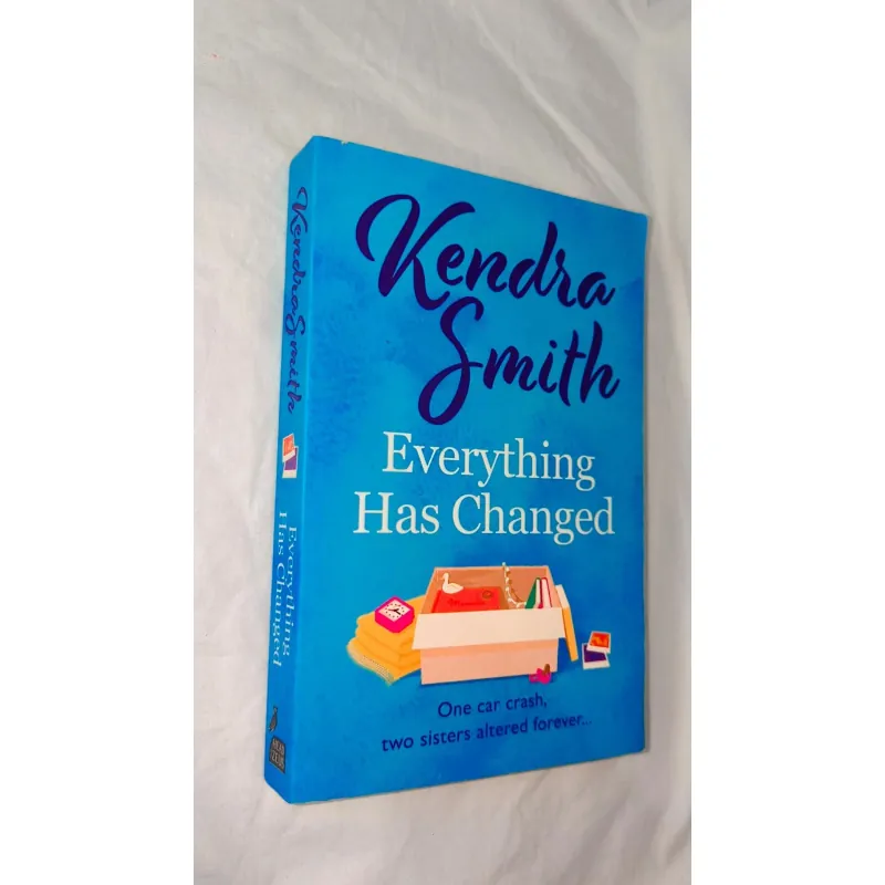 Ngoại văn cũ – Everything Has Changed (Kendra Smith) | Bìa mềm 748454