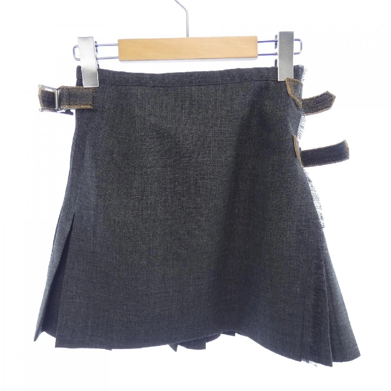 Váy xếp ly PRADA P147ZE SOOO 17N1 - Hàng hiệu Chính hãng 819636