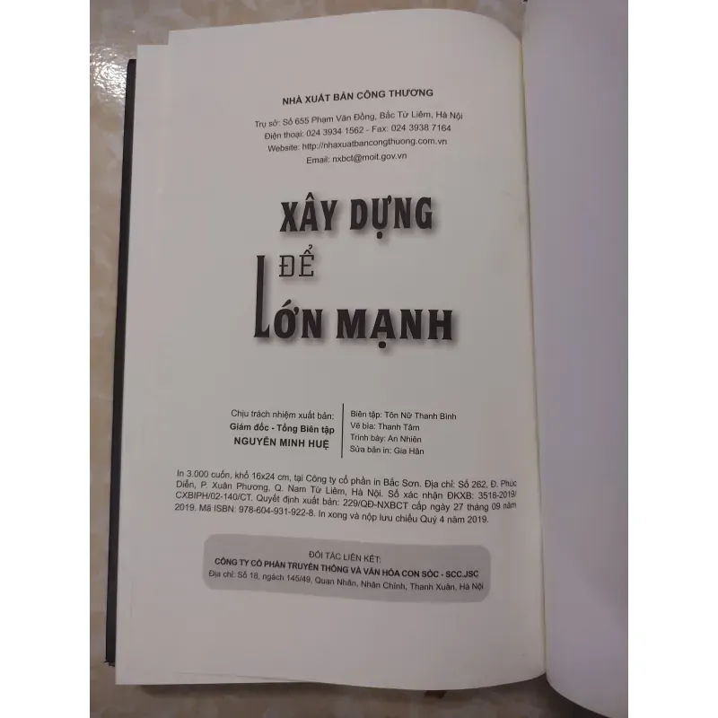 Sách: Xây dựng để lớn mạnh - TG: Royston Guest (Bìa cứng) 932379