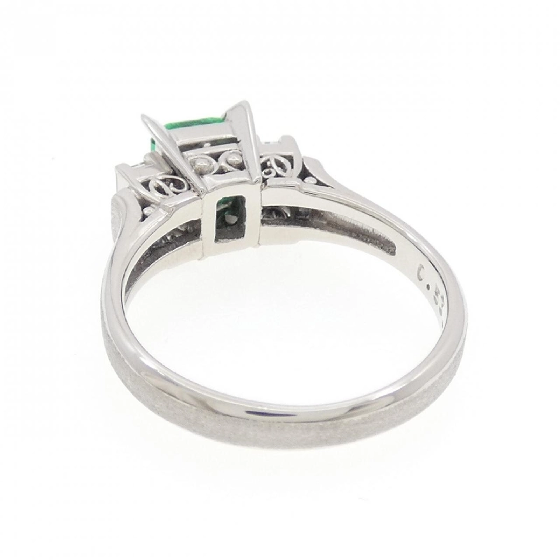 Nhẫn Ngọc Lục Bảo 0.53CT - Hàng hiệu Chính hãng 855017