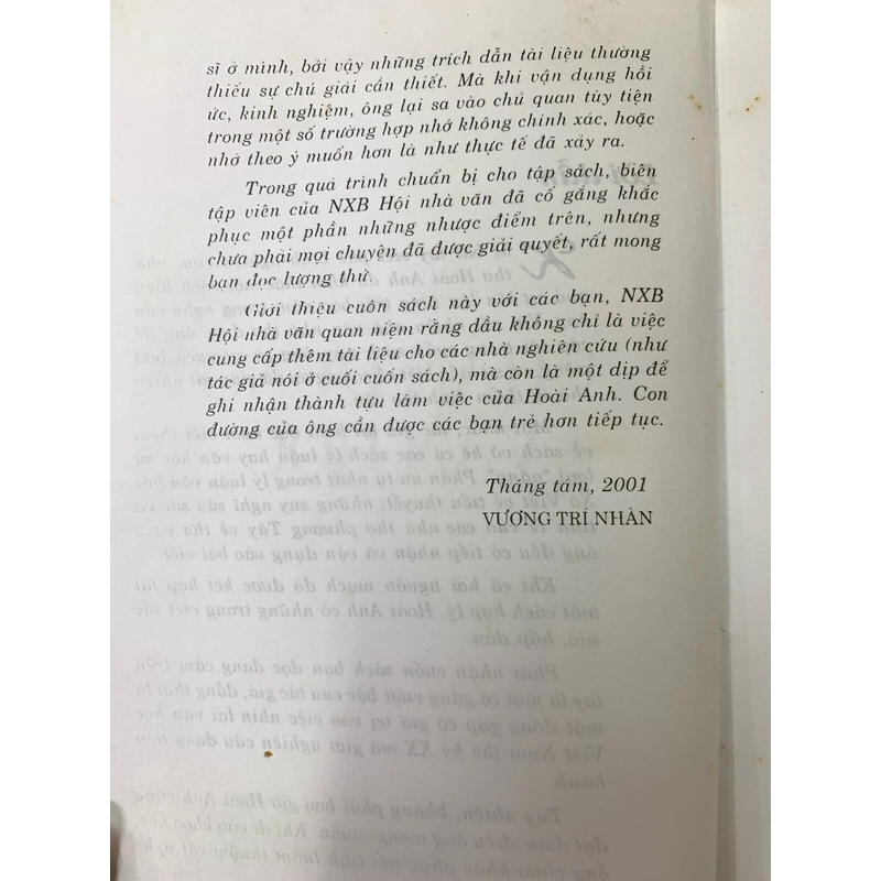 CHÂN DUNG VĂN HỌC 335956