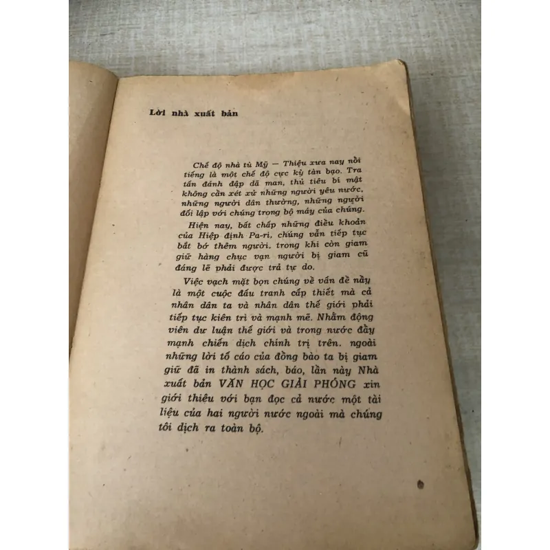 Thoát khỏi ngục tù Sài Gòn chúng tôi vạch tội 995300