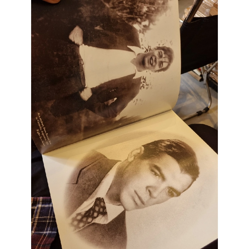 Selfportrait Che Guevara : Ernesto Che Guevara - Edited by Victor Casaus 450427