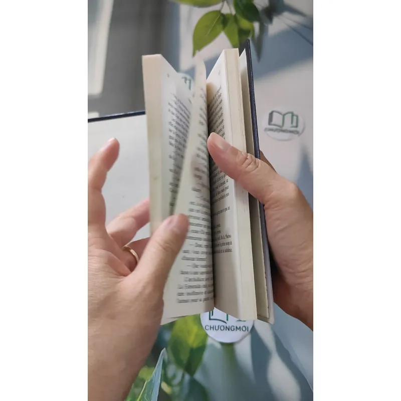 [MIỄN PHÍ BỌC SÁCH] [XƯA] Notre-Dame de Paris (1996) - Victor Hugo 990056