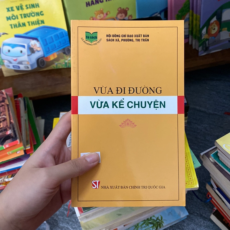Vừa đi đường vừa kể chuyện  528697