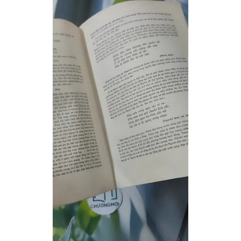 [MIỄN PHÍ BỌC SÁCH] [XƯA] Thơ Ca Hồ Chủ Tịch (1974) - Hồ Chí Minh 928601