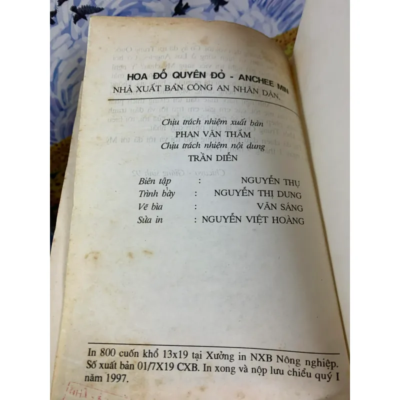 Hoa Đỗ Quyên Đỏ - Anchee Min 927553