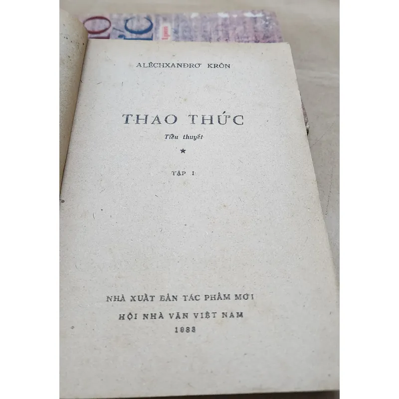 Trọn bộ 2 tập tiểu thuyết THAO THỨC của nhà văn Aleksandr Kron 703856