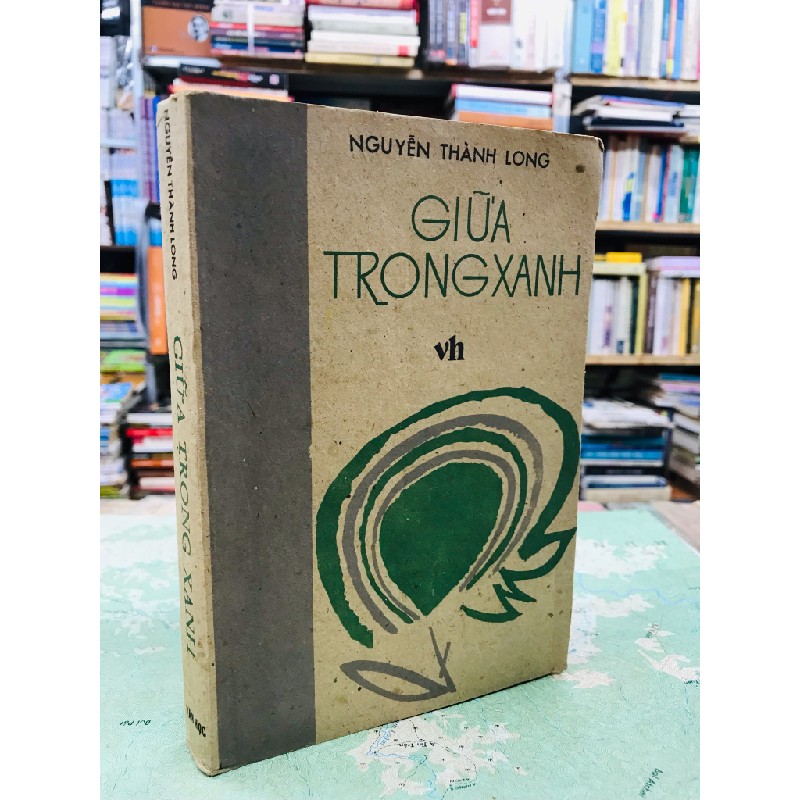 Giữa trong xanh - Nguyễn Thành Long 51652