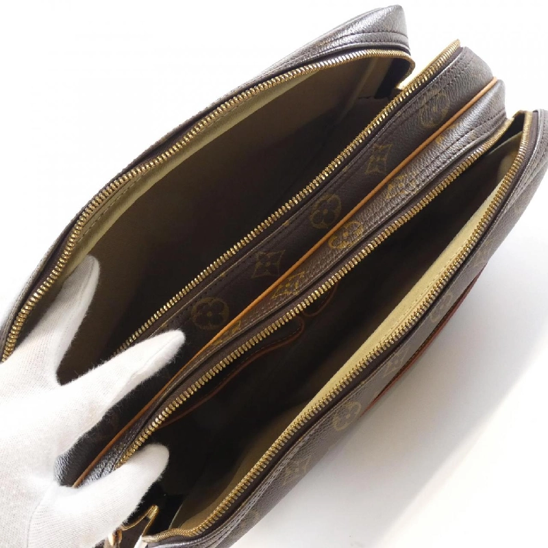 Túi đeo vai Louis Vuitton Monogram Reporter 37cm M45252 613708