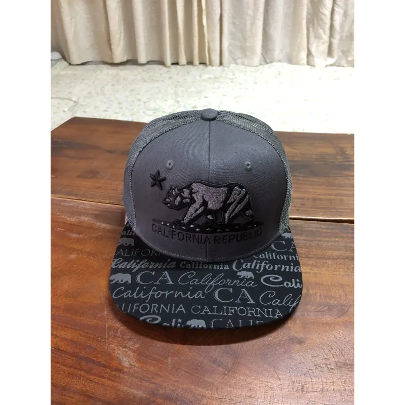 Nón snapback phong cách hiphop - hoạ tiết gấu thêu tay - xuất khẩu xịn - ship ngẫu nhiên. 520090