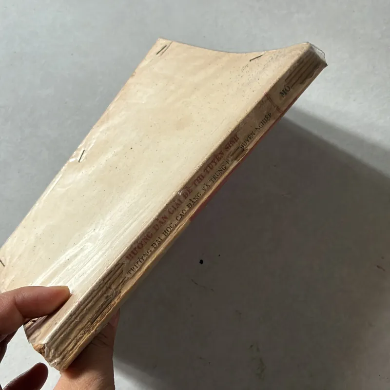 Hướng dẫn giải đề thi tuyển sinh môn toán tập 3 739325