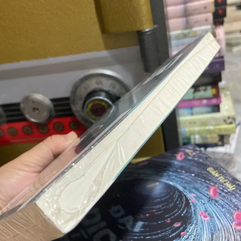 (Tiểu thuyết) - Bà đỡ tình yêu ngày tận thế - Katja Kettu 972492