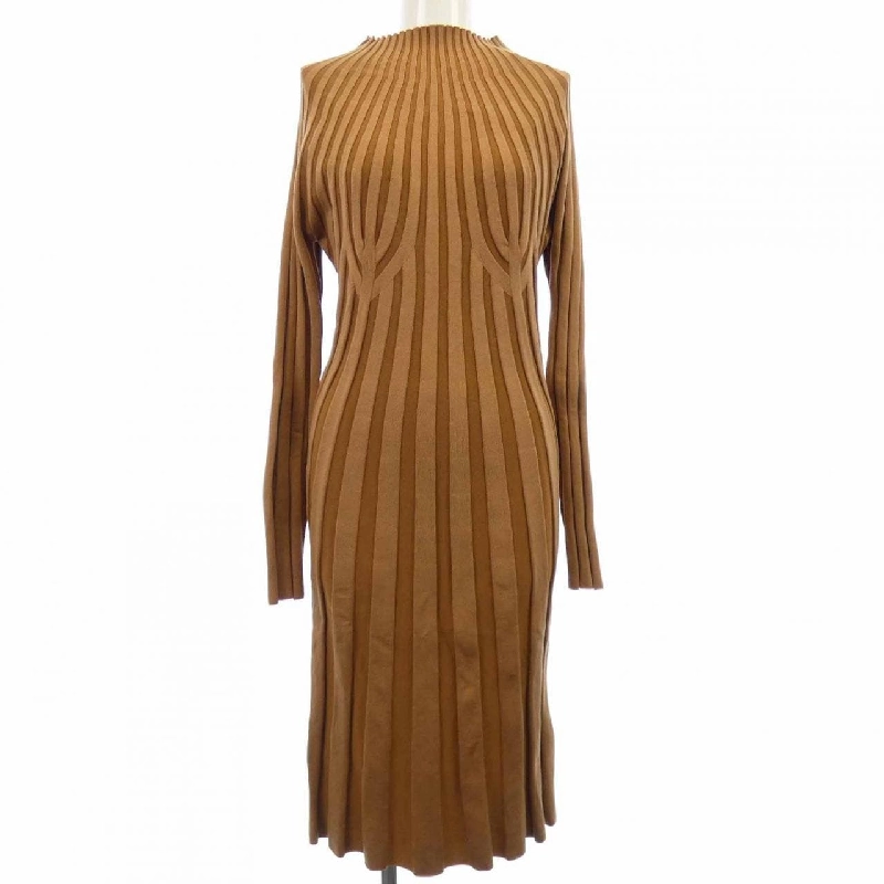 Đầm BURBERRY 8023934 647042