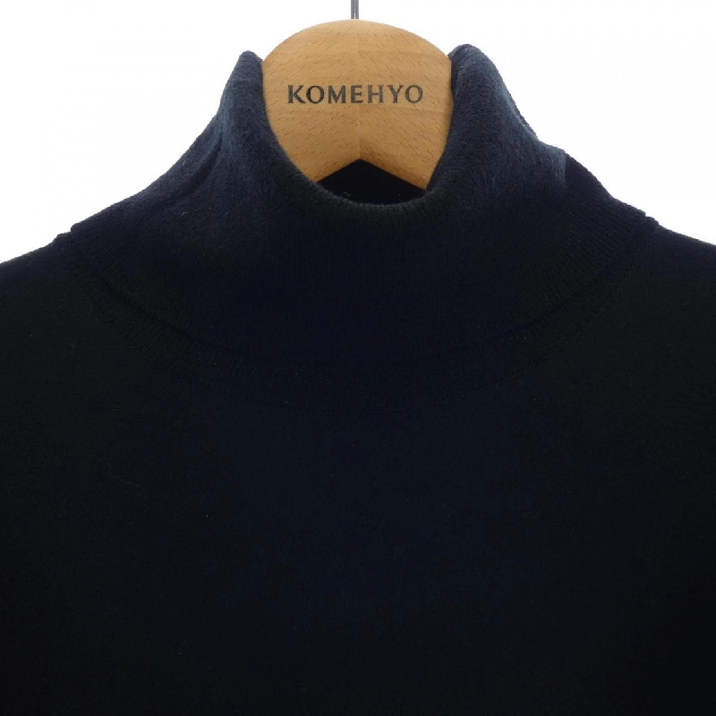 Áo len TAE ASHIDA 628656