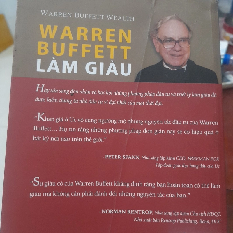 Warren Buffett LÀM GIÀU 497799