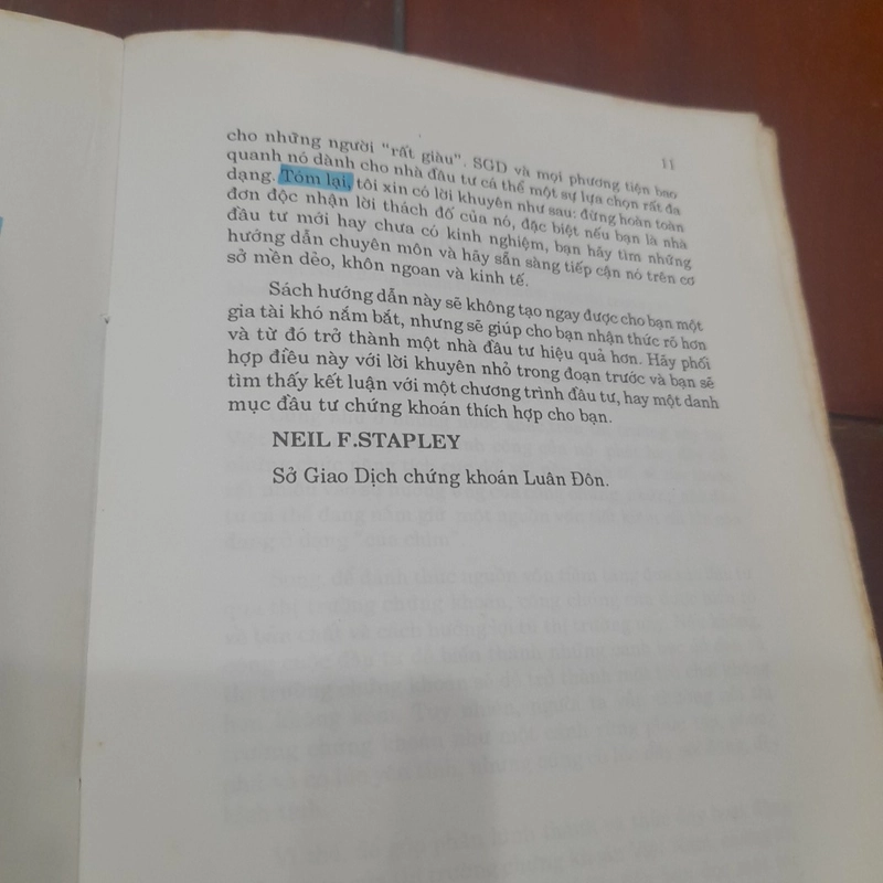 Neil F Stapley - THE STOCK MARKET (Thị trường chứng khoán, song ngữ Anh - Việt) 505449