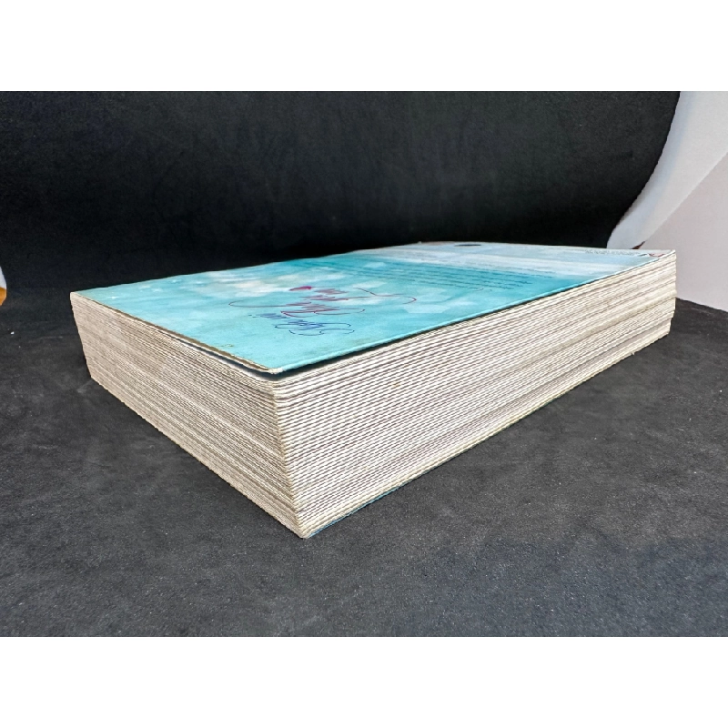 Nghe Nói Anh Yêu Em, Thuấn Gian Khuynh Thành, Mới 80% (Ố Vàng, Có vết nước nhẹ), 2011 SBM2504 450651