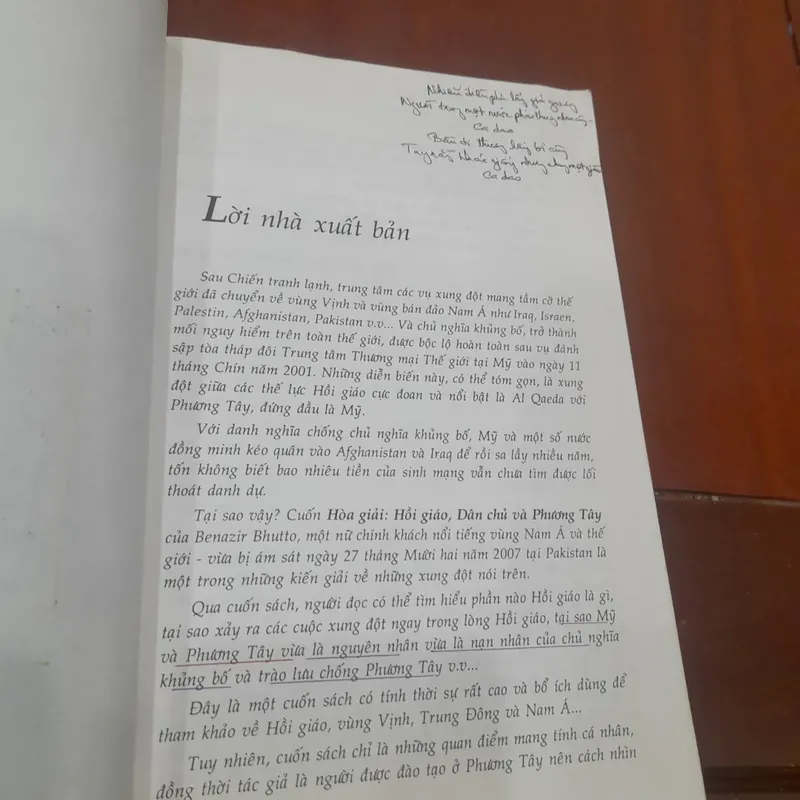 BENAZIR BHUTTO hòa giải Hồi giáo, Dân chủ & Phương Tây 599885