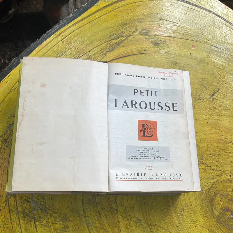 PETIT LAROUSSE- bìa cứng xuất bản năm 1961 596097