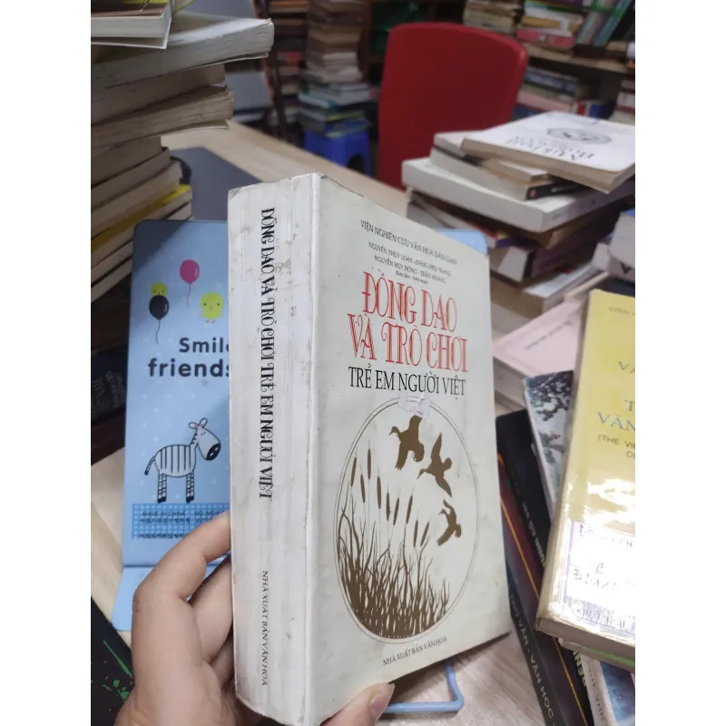 Sách: Đồng dao và trò chơi trẻ em người Việt (A3) Tác giả: Nhiều tác giả 693263