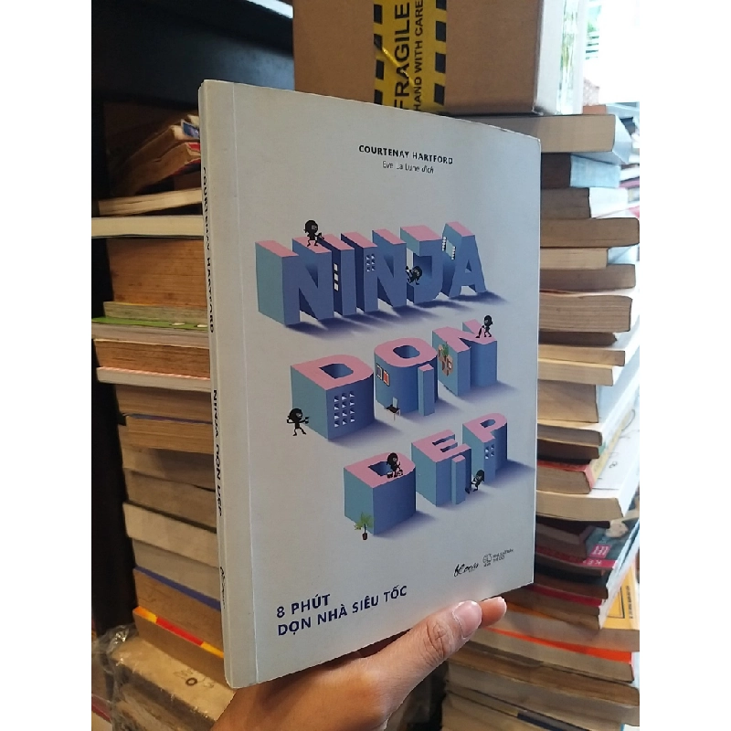 Ninja dọn dẹp - Courtenay Hartford 521377