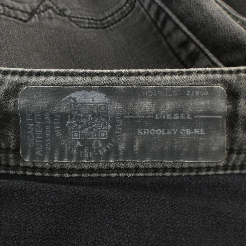 Quần DIESEL KROOLEY CB-NE - Hàng hiệu Authentic 892104