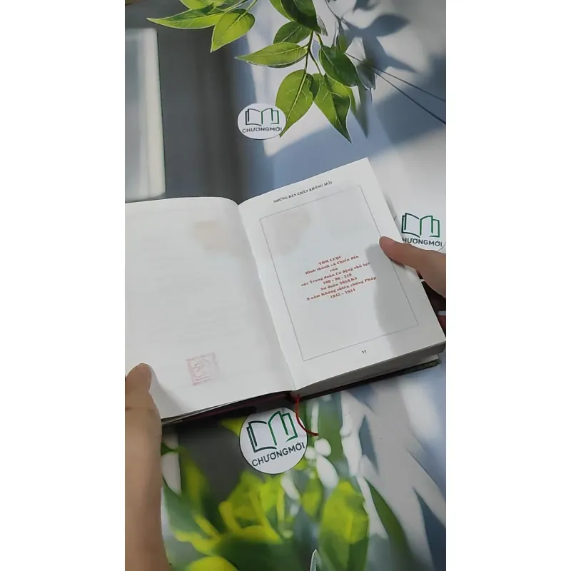 [MIỄN PHÍ BỌC SÁCH] Những Bàn Chân Không Mỏi 1: Ra Trận (Truyện Ký) 750805