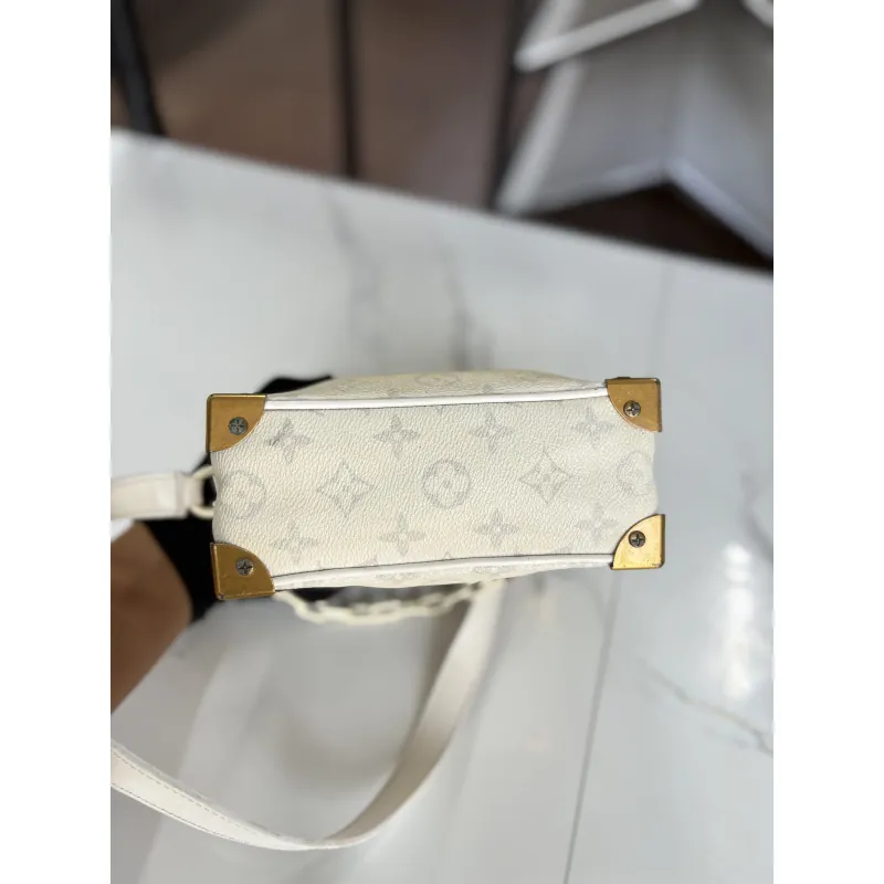 TÚI HỘP LV SOFT TRUNK MINI TRẮNG TINH KHÔI  976848