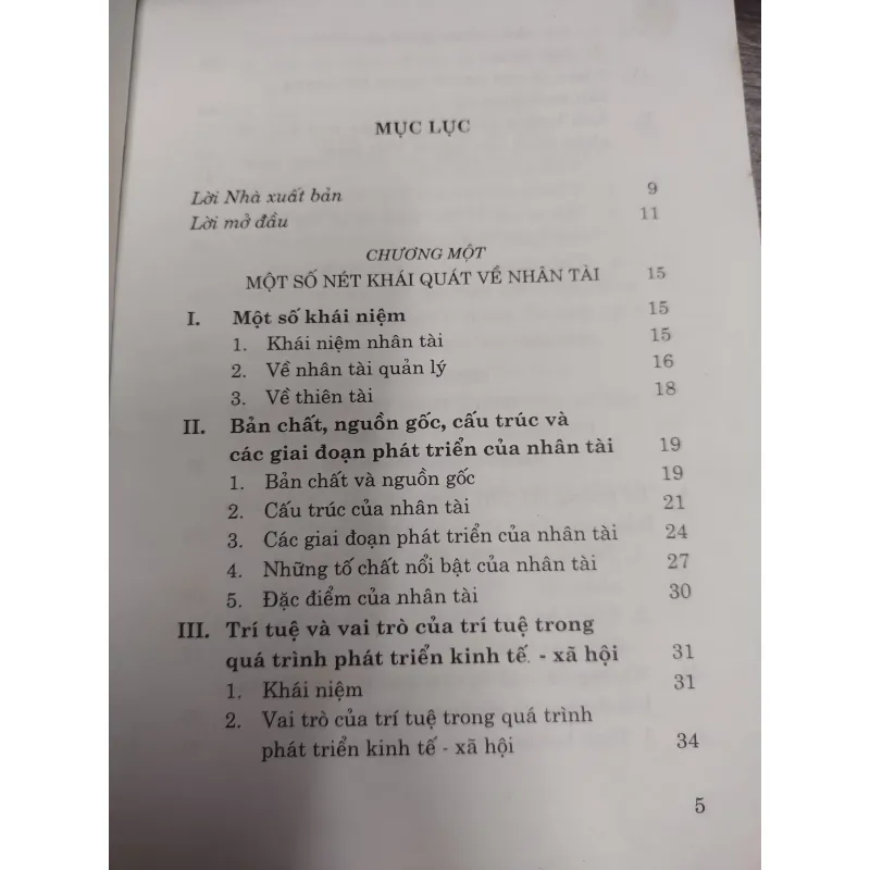 Sách: Nhân tài trong chiến lược phát triển Quốc Gia - Nguyễn Đắc Hưng – Phan Xuân Dũng (A2 577503