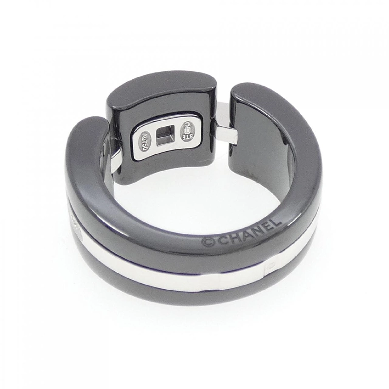 Nhẫn lớn bộ sưu tập Ultra của Chanel - Hàng hiệu Authentic 841117